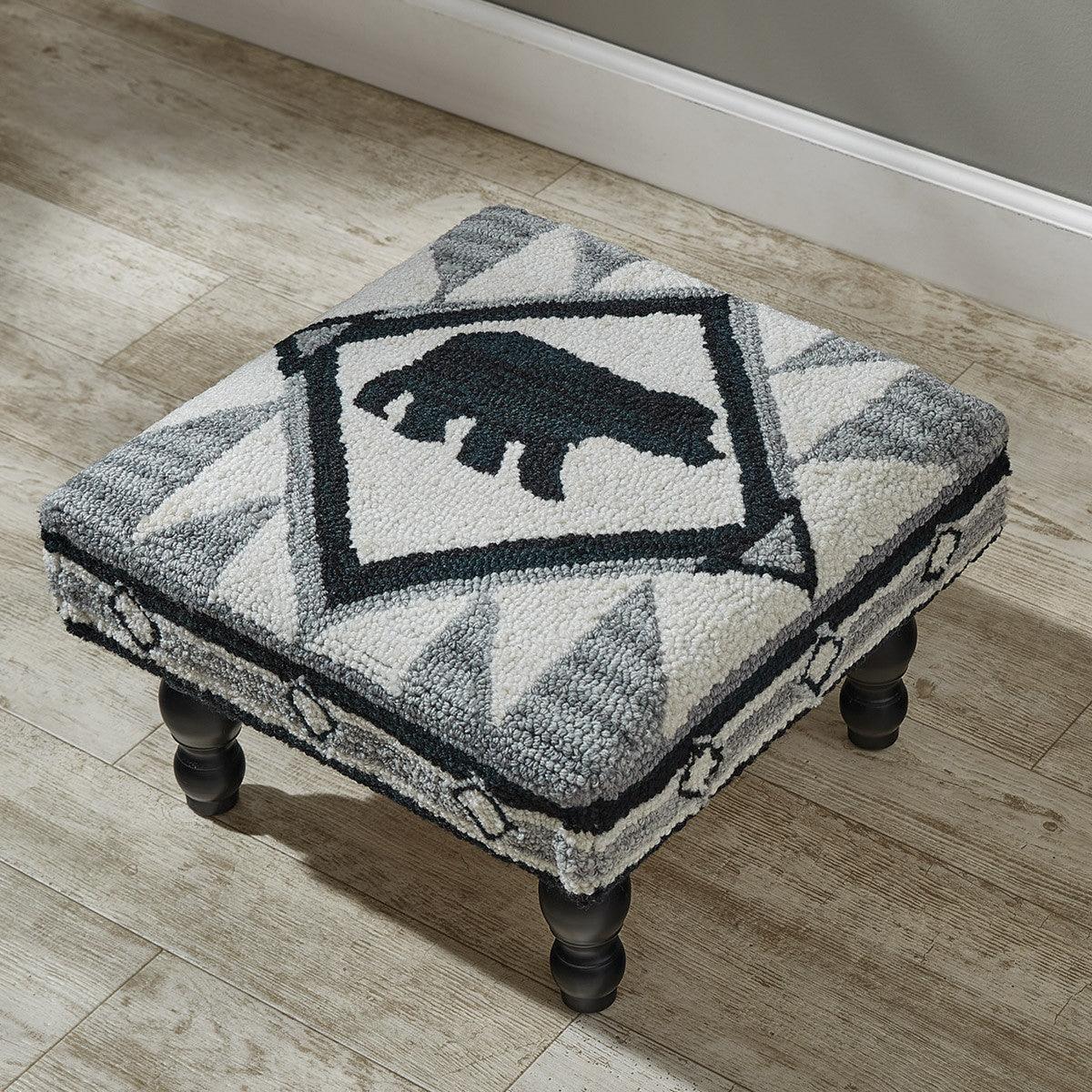 Poggiapiedi “Tribal” Handmade in Poliestere e Legno 40×40×23 cm