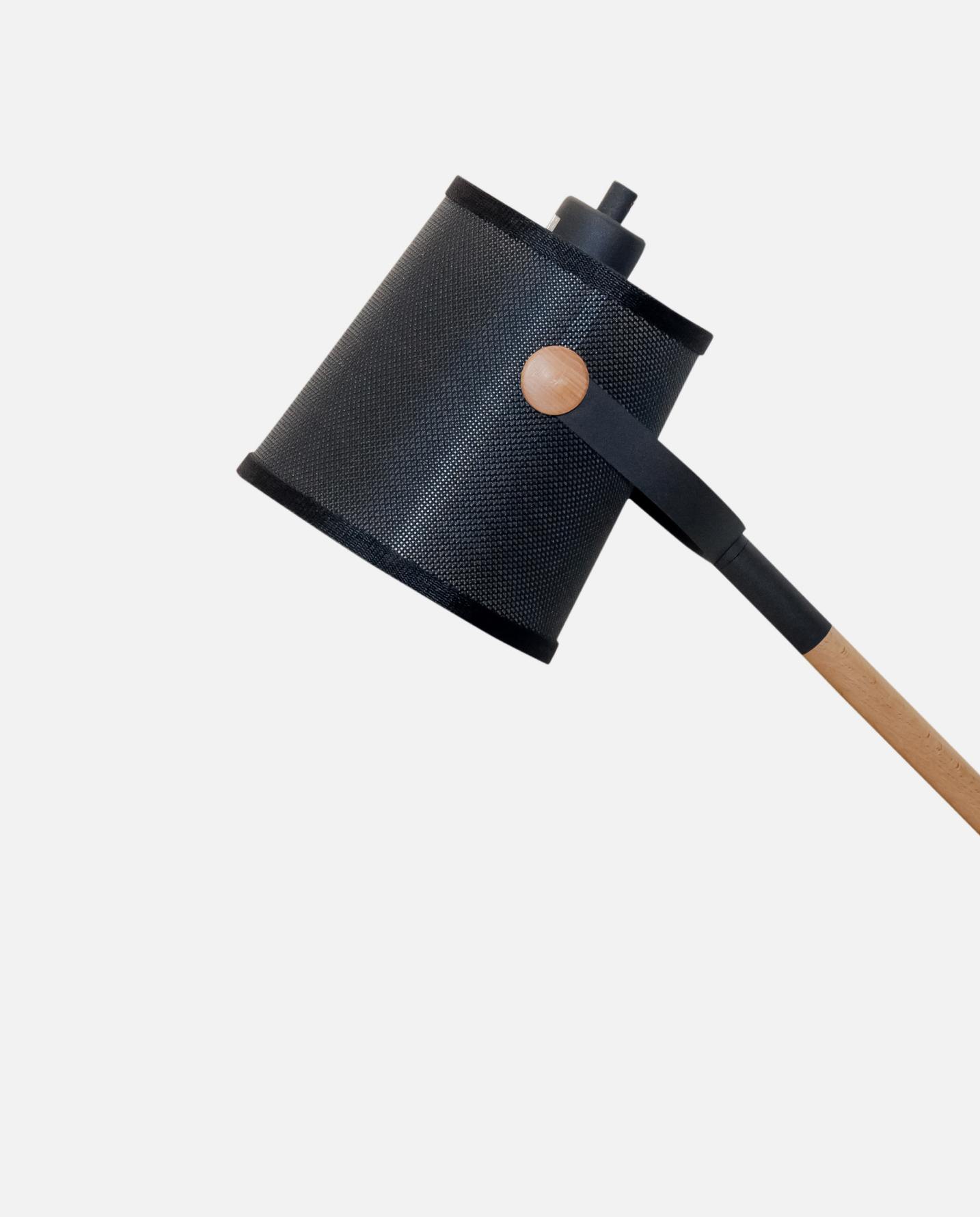 Lampada da Scrivania “Ben” Regolabile in Acciaio e Legno 30 cm – Solo Spedizione in Italia
